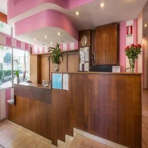 Real Hotell 3*