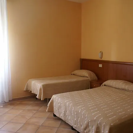 Real Hotell 3*